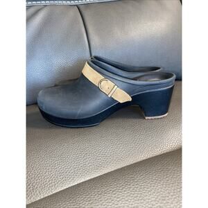 Crocs Shoes Womens 7 Black Brown Suede Strap Sarah Clogs Mules Duel Comfort